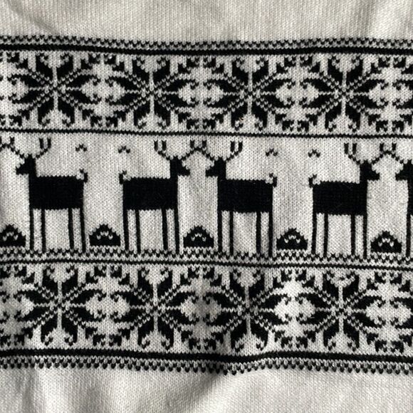Repartee White & Black Reindeer & Snowflake Sweater - Picture 4 of 5